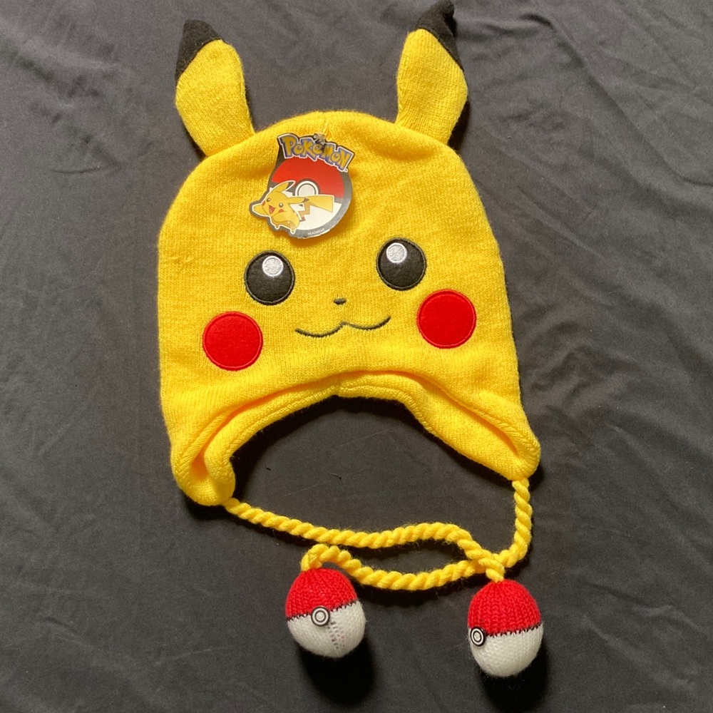 NWT Bioworld Pokémon Pikachu Yellow Knit Beanie Hat with Pokéball Tassels OS